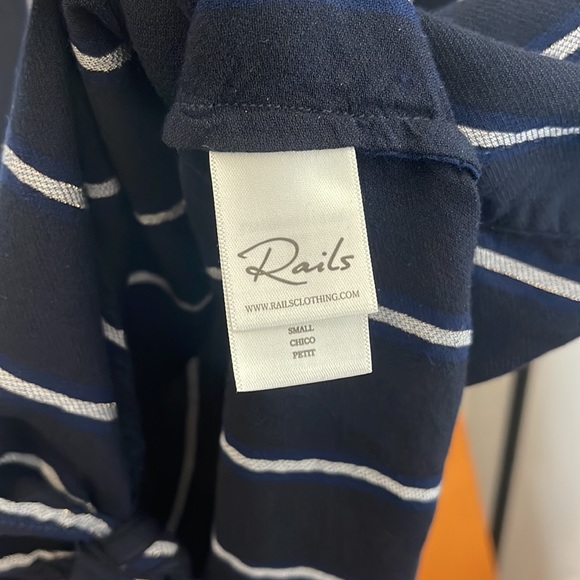 Rails Ava Metallic Stripe Tie Front Button Down Shirt
Navy Blue S - Picture 7 of 9